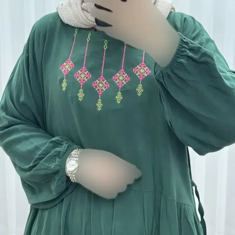 پیراهن ساحلی نخی گلدوزی شده مدل میلان فری سایز مناسب تا 46 با کمربند
