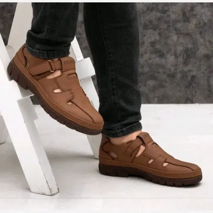 صندل تابستانی مردانه چرم مصنوعی رنگ عسلی مدل برمودا